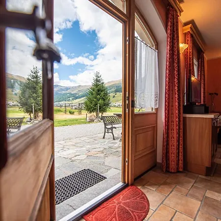 아파트 Family House Amalia Myholidaylivigno 리비뇨