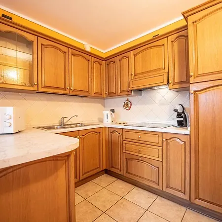 아파트 Family House Amalia Myholidaylivigno
