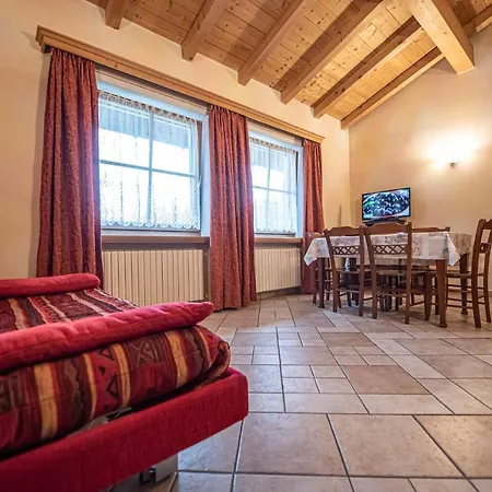 아파트 Family House Amalia Myholidaylivigno 리비뇨