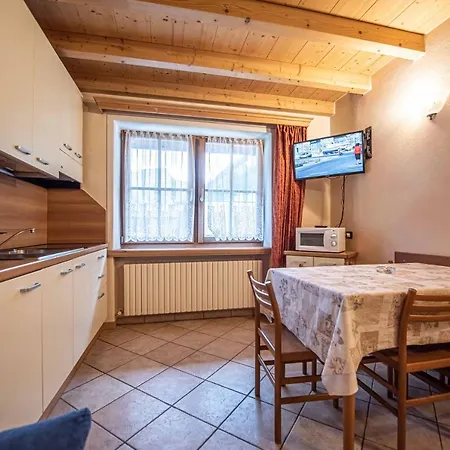 Family House Amalia Myholidaylivigno 리비뇨