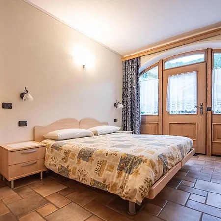 Family House Amalia Myholidaylivigno Apartman *